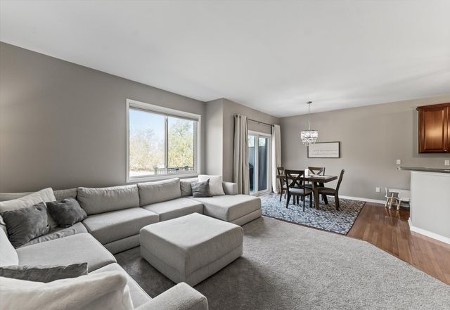 24323 Heatherwood Drive, South Lyon City, MI 48178