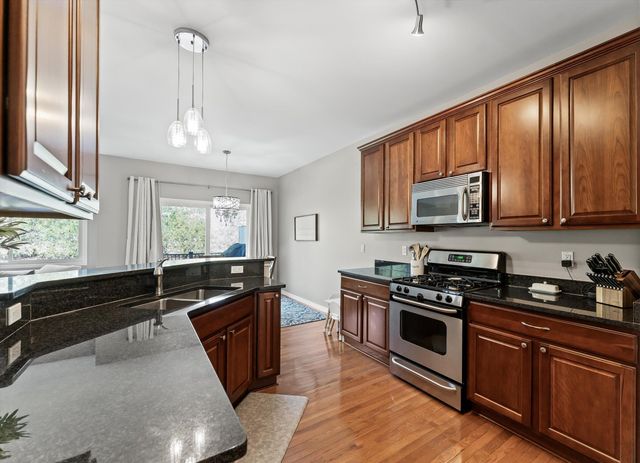24323 Heatherwood Drive, South Lyon City, MI 48178