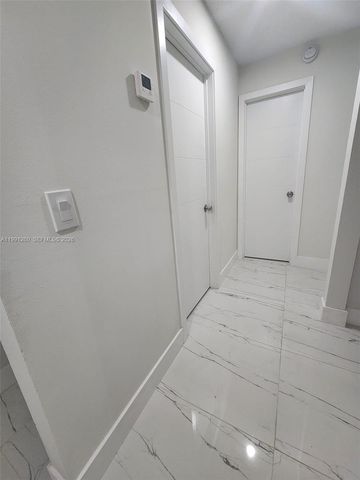 1459 Yellowthroat St, Homestead, FL 33035