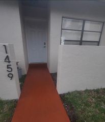 1459 Yellowthroat St, Homestead, FL 33035