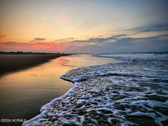 5213 Ocean Drive E&W, Emerald Isle, NC 28594