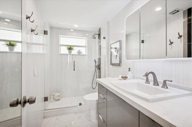 215 N Birch 8C, Fort Lauderdale, FL 33304