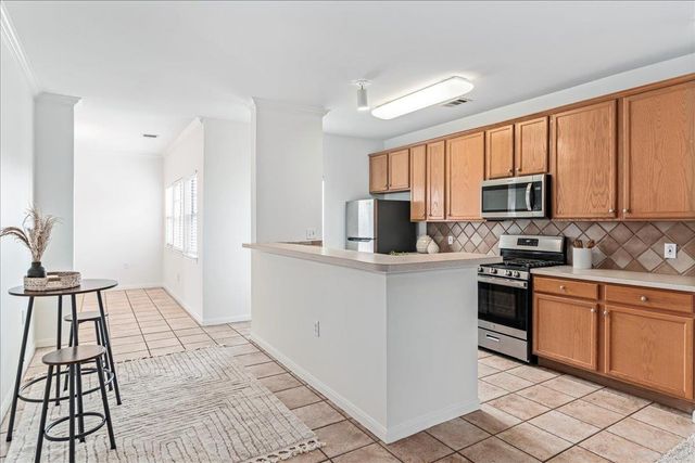 2900 S Lakeline BLVD 124, Cedar Park, TX 78613