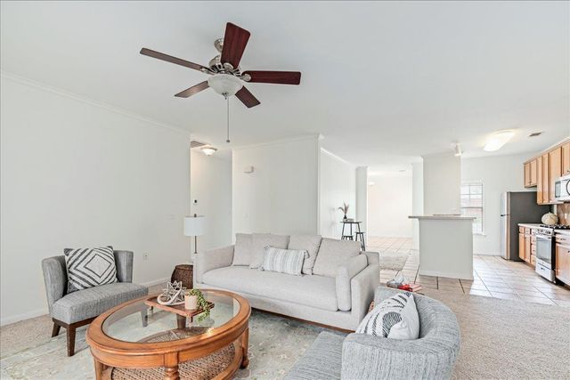 2900 S Lakeline BLVD 124, Cedar Park, TX 78613