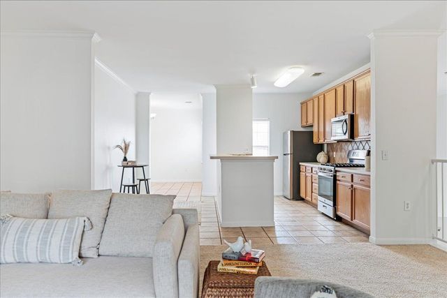 2900 S Lakeline BLVD 124, Cedar Park, TX 78613