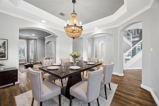 4909 Spruce Street, Bellaire, TX 77401