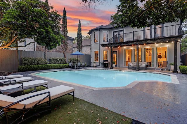 4909 Spruce Street, Bellaire, TX 77401