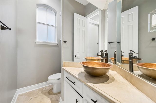 4909 Spruce Street, Bellaire, TX 77401