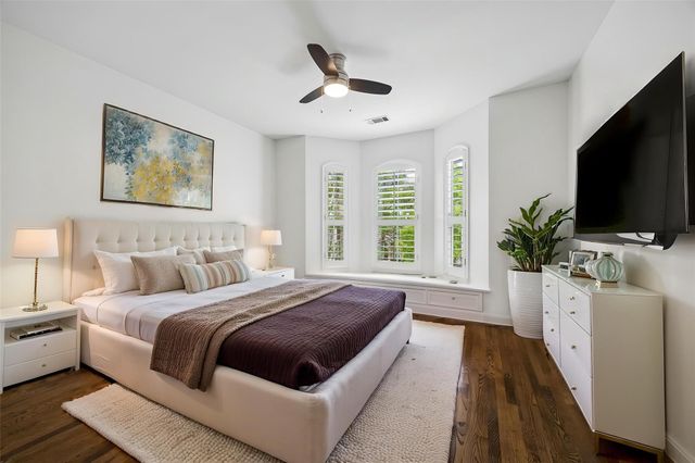 4909 Spruce Street, Bellaire, TX 77401