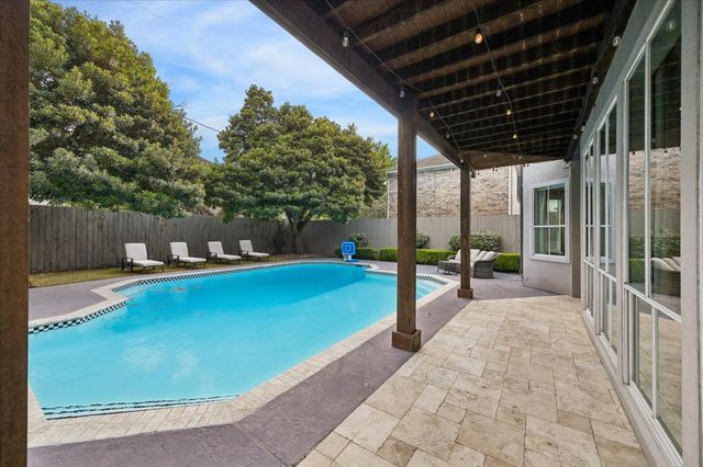 4909 Spruce Street, Bellaire, TX 77401