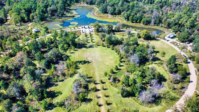 4909 Spruce Street, Bellaire, TX 77401