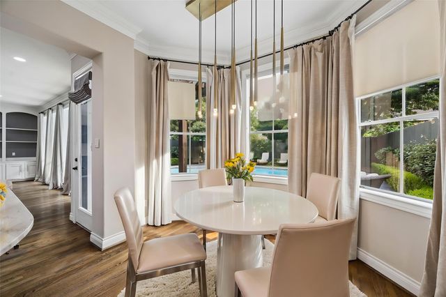 4909 Spruce Street, Bellaire, TX 77401