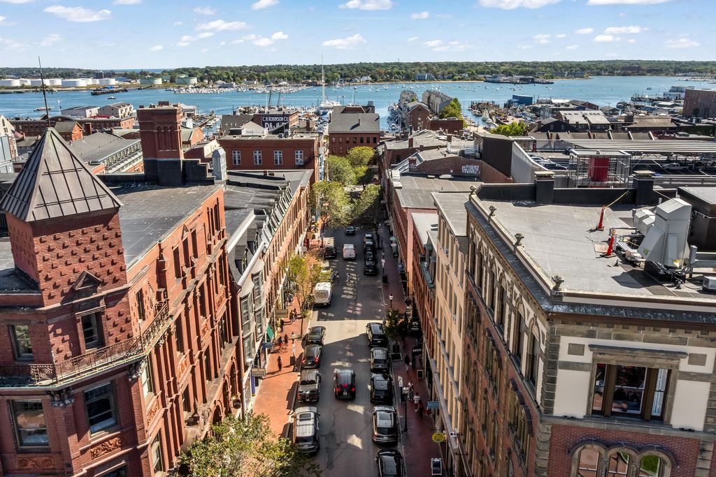 10 Exchange Street 307, Portland, ME 04101 — exterior
