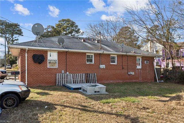 1221 Poquoson AVE, Poquoson, VA 23662