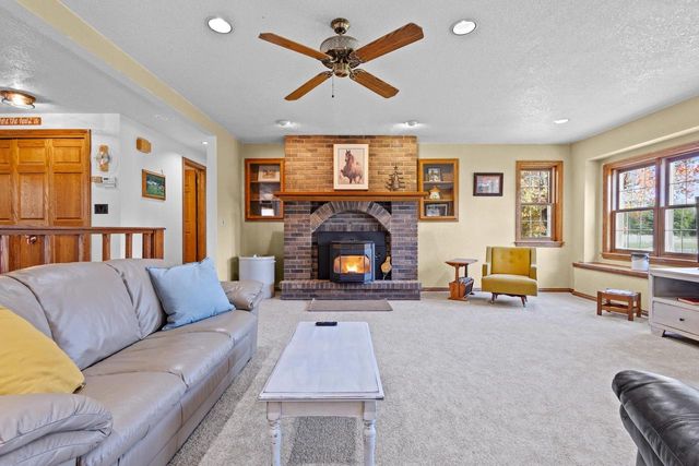 N4742 THOMPSON ROAD, Shiocton, WI 54170
