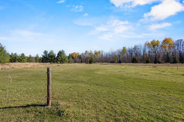 N4742 THOMPSON ROAD, Shiocton, WI 54170