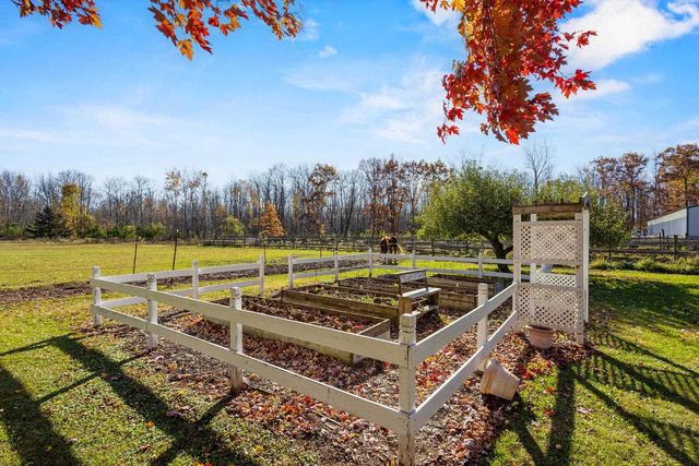 N4742 THOMPSON ROAD, Shiocton, WI 54170