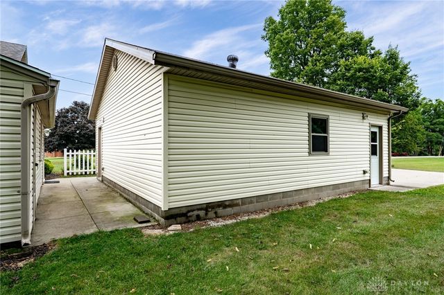 6570 S Tipp Cowl Road, Tipp City, OH 45371