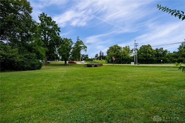 6570 S Tipp Cowl Road, Tipp City, OH 45371