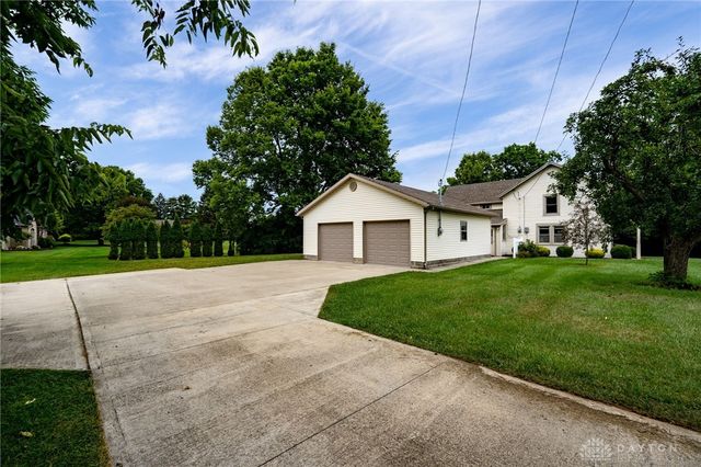 6570 S Tipp Cowl Road, Tipp City, OH 45371