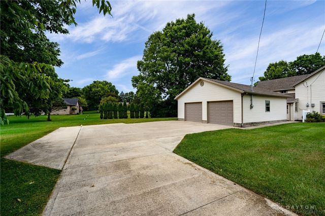 6570 S Tipp Cowl Road, Tipp City, OH 45371
