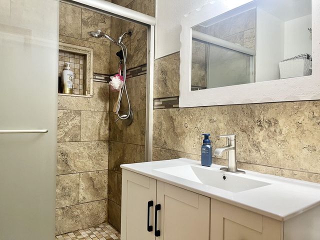 517 N Camden Drive, Fort Wayne, IN 46825