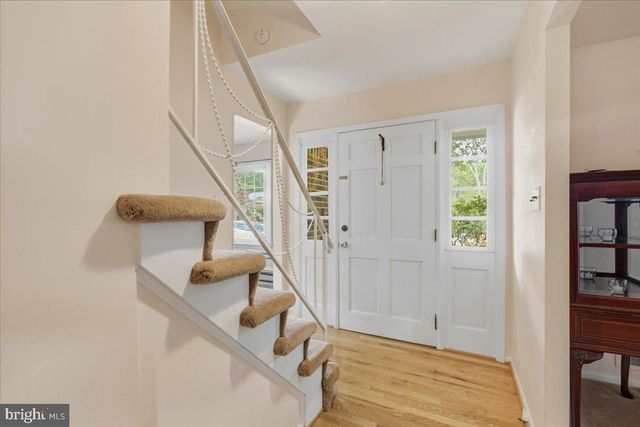 7021 SAINT ANNES AVE, Lanham, MD 20706