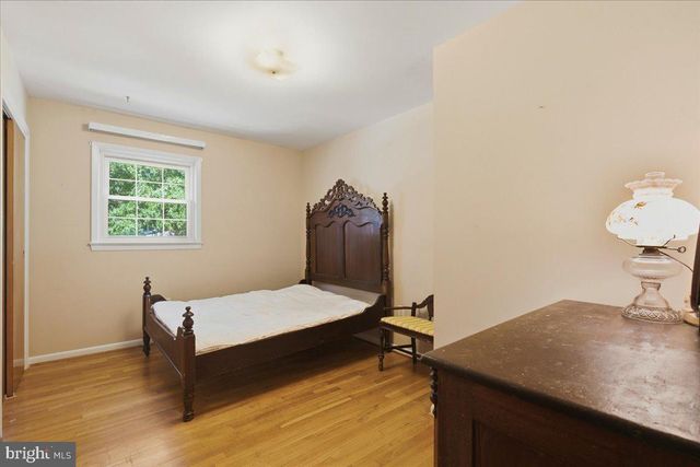 7021 SAINT ANNES AVE, Lanham, MD 20706