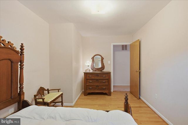 7021 SAINT ANNES AVE, Lanham, MD 20706