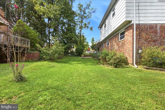 7021 SAINT ANNES AVE, Lanham, MD 20706