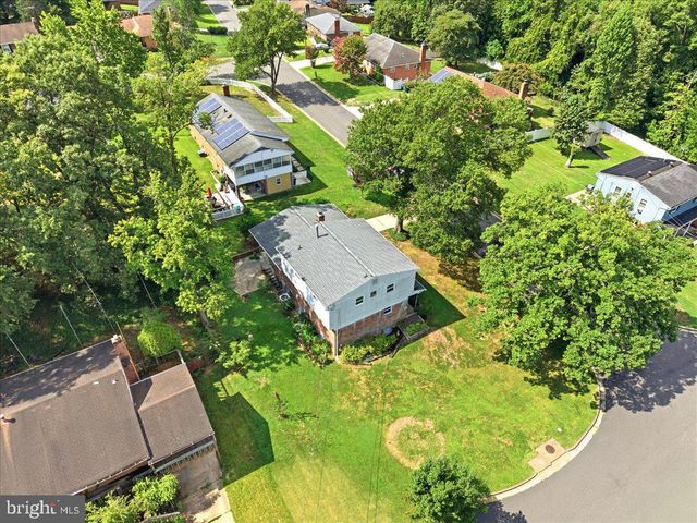 7021 SAINT ANNES AVE, Lanham, MD 20706