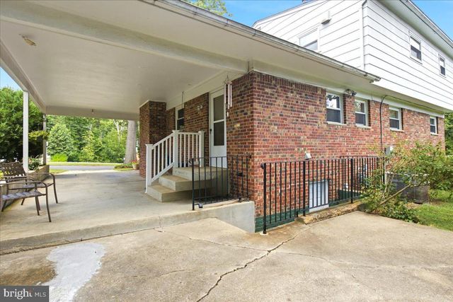 7021 SAINT ANNES AVE, Lanham, MD 20706