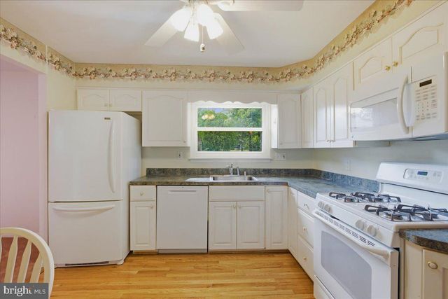 7021 SAINT ANNES AVE, Lanham, MD 20706