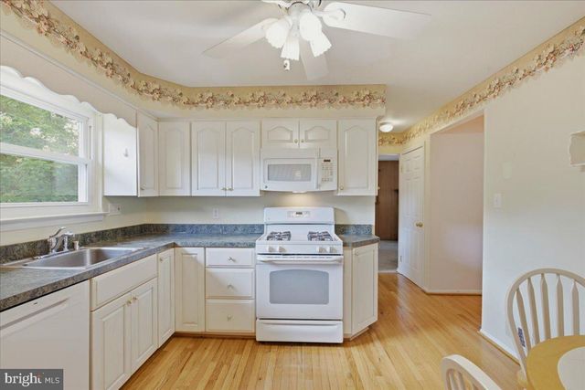 7021 SAINT ANNES AVE, Lanham, MD 20706