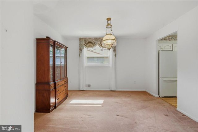 7021 SAINT ANNES AVE, Lanham, MD 20706