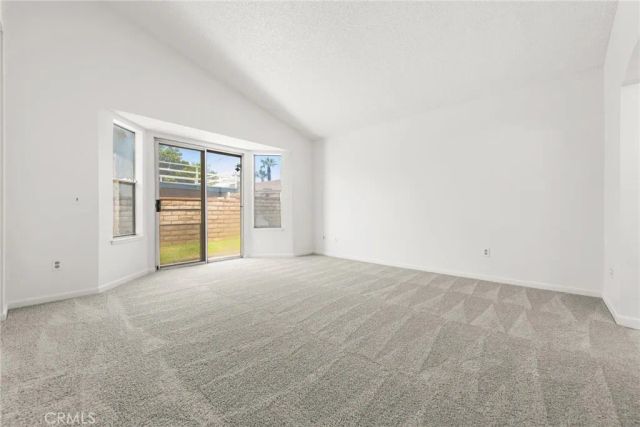 15940 Mesa Dr, Fontana, CA 92336