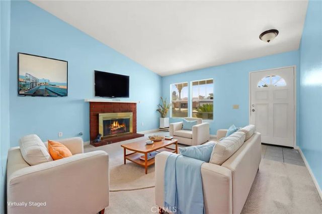 15940 Mesa Dr, Fontana, CA 92336