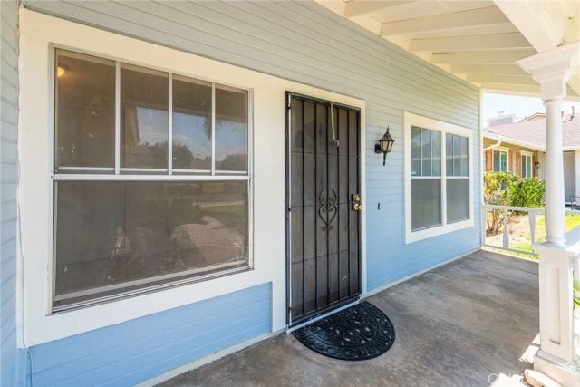 15940 Mesa Dr, Fontana, CA 92336