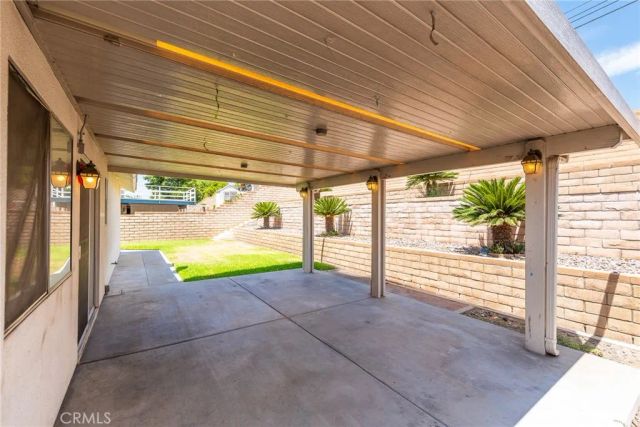 15940 Mesa Dr, Fontana, CA 92336