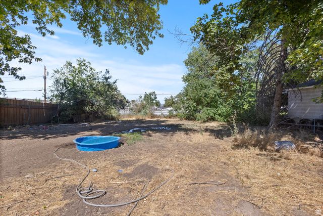 141 N PINEHURST AVE, Tooele, UT 84074