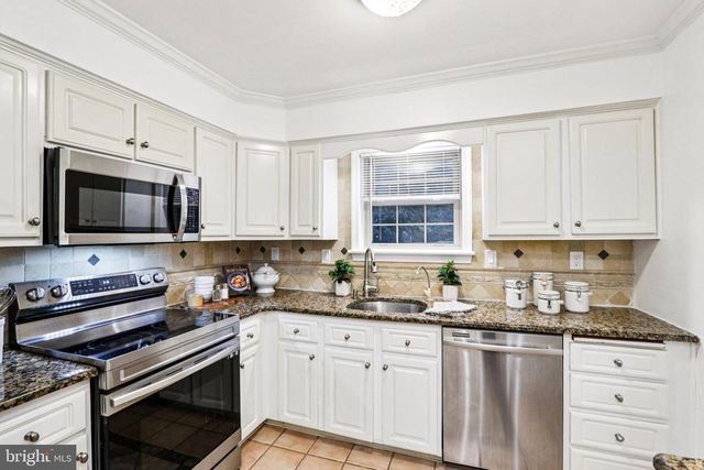 120 EATON DR, Wayne, PA 19087