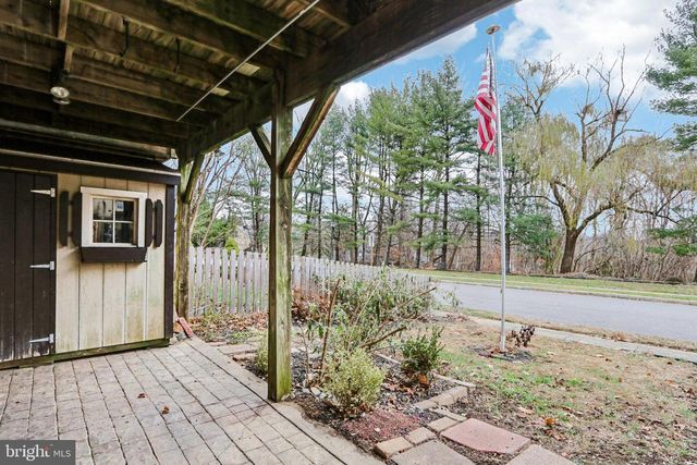 120 EATON DR, Wayne, PA 19087