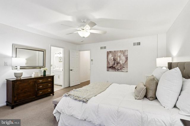 120 EATON DR, Wayne, PA 19087