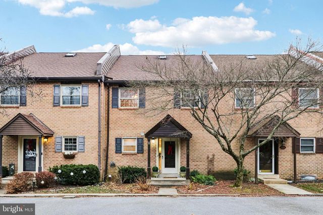 120 EATON DR, Wayne, PA 19087