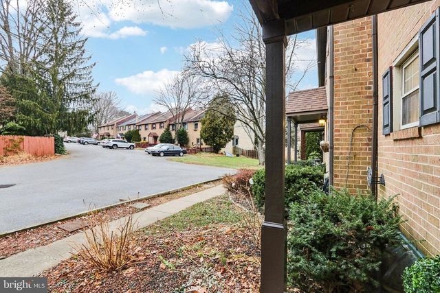 120 EATON DR, Wayne, PA 19087