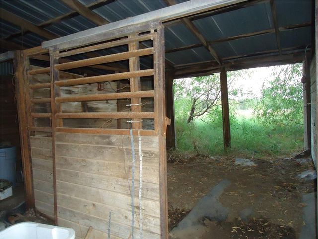 42608 Bob Crouch Road, Tecumseh, OK 74873