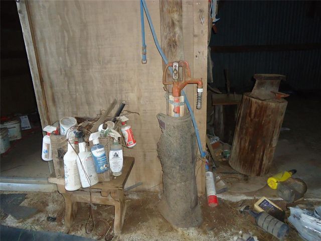 42608 Bob Crouch Road, Tecumseh, OK 74873