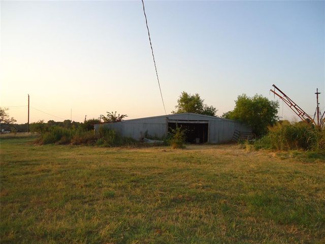 42608 Bob Crouch Road, Tecumseh, OK 74873