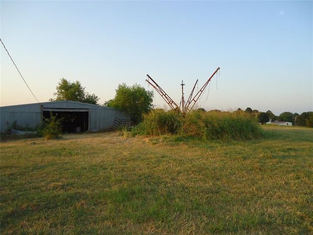 42608 Bob Crouch Road, Tecumseh, OK 74873