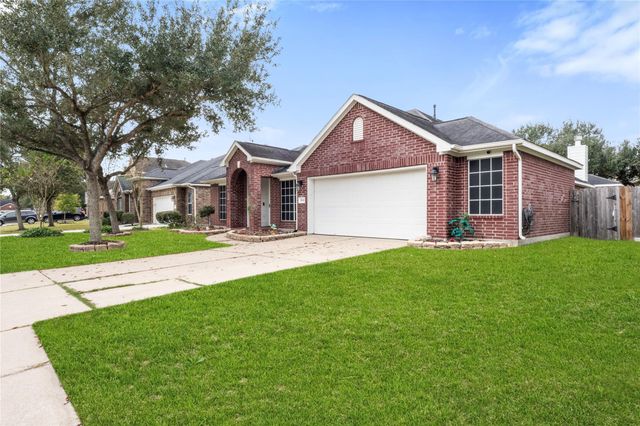 2506 Spring Landing Drive, Pearland, TX 77584